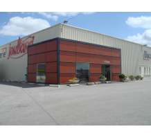 Usine de fabrication et son magasin